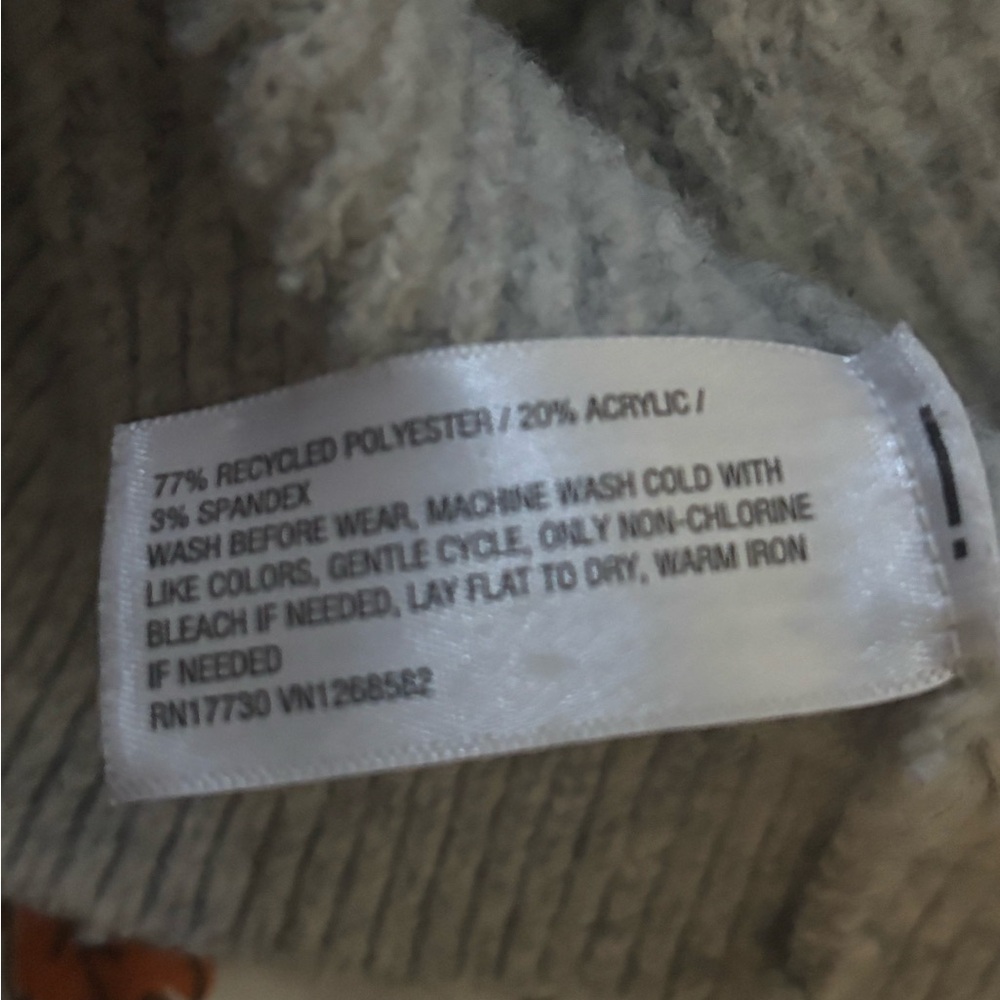 Girl's Cozy Gray Cable Knit Sweater Dress - Picture 4 of 4